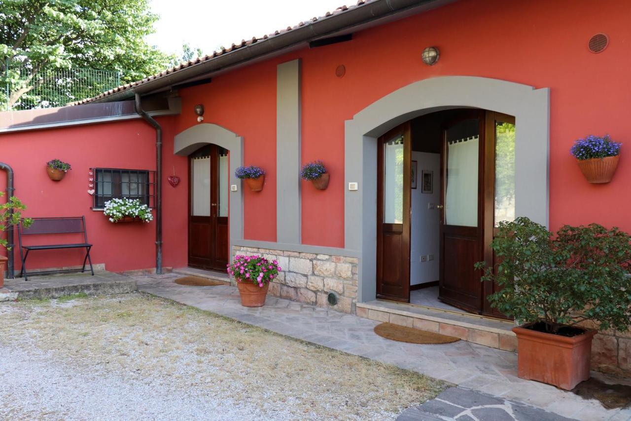 Il Turrione "App. Santa Chiara" Apartamento Assisi Exterior foto